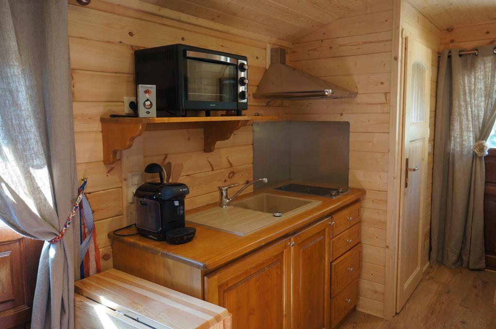 Le Pont Rouge Roulotte Holiday home *