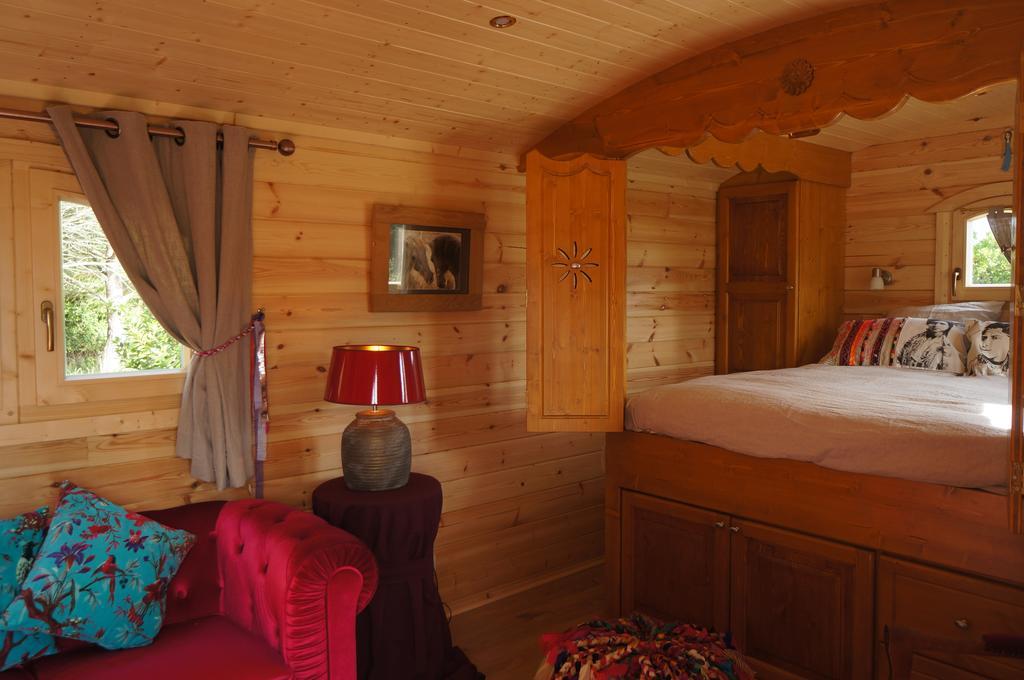 Le Pont Rouge Roulotte Holiday home Sylvereal